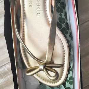 Kate Spade Petit flip flop Gold Sandals